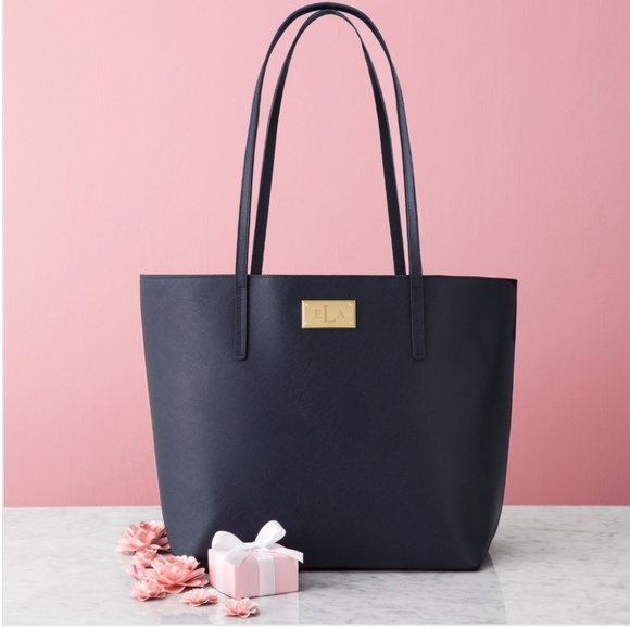 🆕️ Navy Leather Tote - Picture 1 of 4